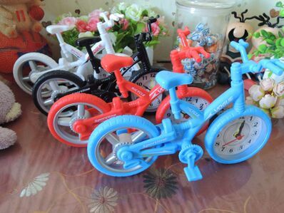 懒人闹钟个性正品创意复古自行车欧美复古闹钟时钟 礼物时钟