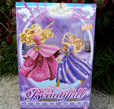 换装芭比娃娃套装礼盒玩具婚纱衣服 儿童女孩玩具洋娃娃 