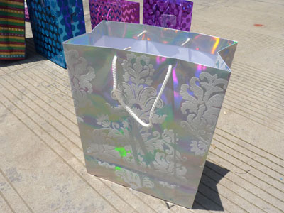 多款时尚、化妆饰品袋、手提纸袋、礼品袋 厂家直批