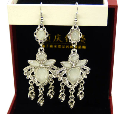 新款火爆时尚玛瑙耳饰 水晶耳饰 钻石耳饰 出口产品 厂家直批