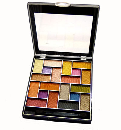 厂家批发眼影 持久不脱落眼影 颜色鲜艳 化妆必备