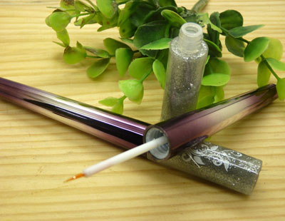 防水时尚眼线液 明星都在用的眼线液 彩妆批发