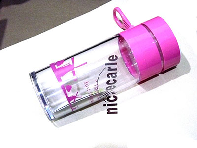 彩色字母937食品级pp防漏水杯 旅行杯带过滤网