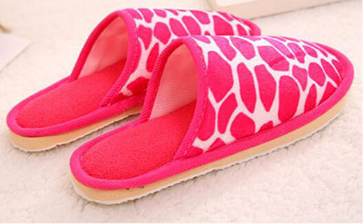 毛绒鞋底几何色块居家防滑必备地板棉拖鞋