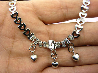 厂家直销新款韩式时尚流行手链 水钻珍珠手链