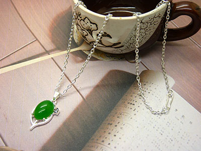 批发项链饰品 高档女式镶嵌仿绿玛瑙宝石锁骨项链