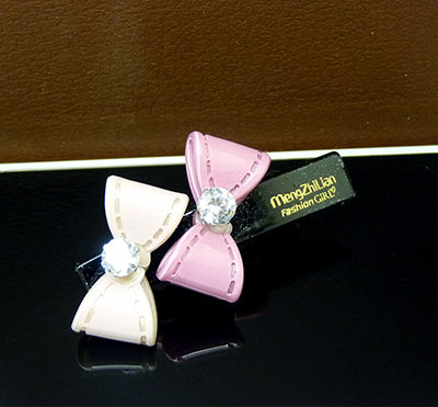 限量火爆特价韩版亚克力锆石赖兔毛球立体儿童鸭嘴夹