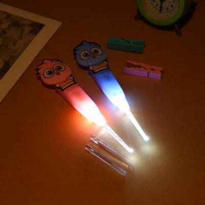 买贵10倍退款儿童硅胶卡通小鸟耳勺 带灯采耳工具