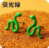 欧美小饰品批发 个性复古荧光色蛇耳钉 耳饰荧光色糖果色小蛇耳钉